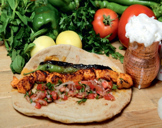 TAVUK ŞİŞ DÜRÜM   140 Gr.